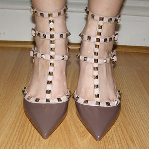 Like New Valentino rockstud mocha heels 8.5/39.5